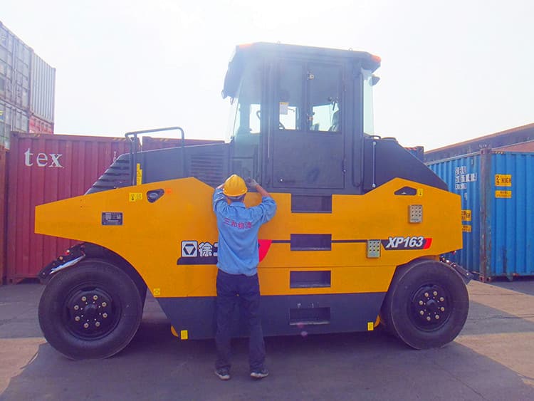 XCMG original factory 16 ton small tyre rollers XP163 China new pneumatic tyre road roller price